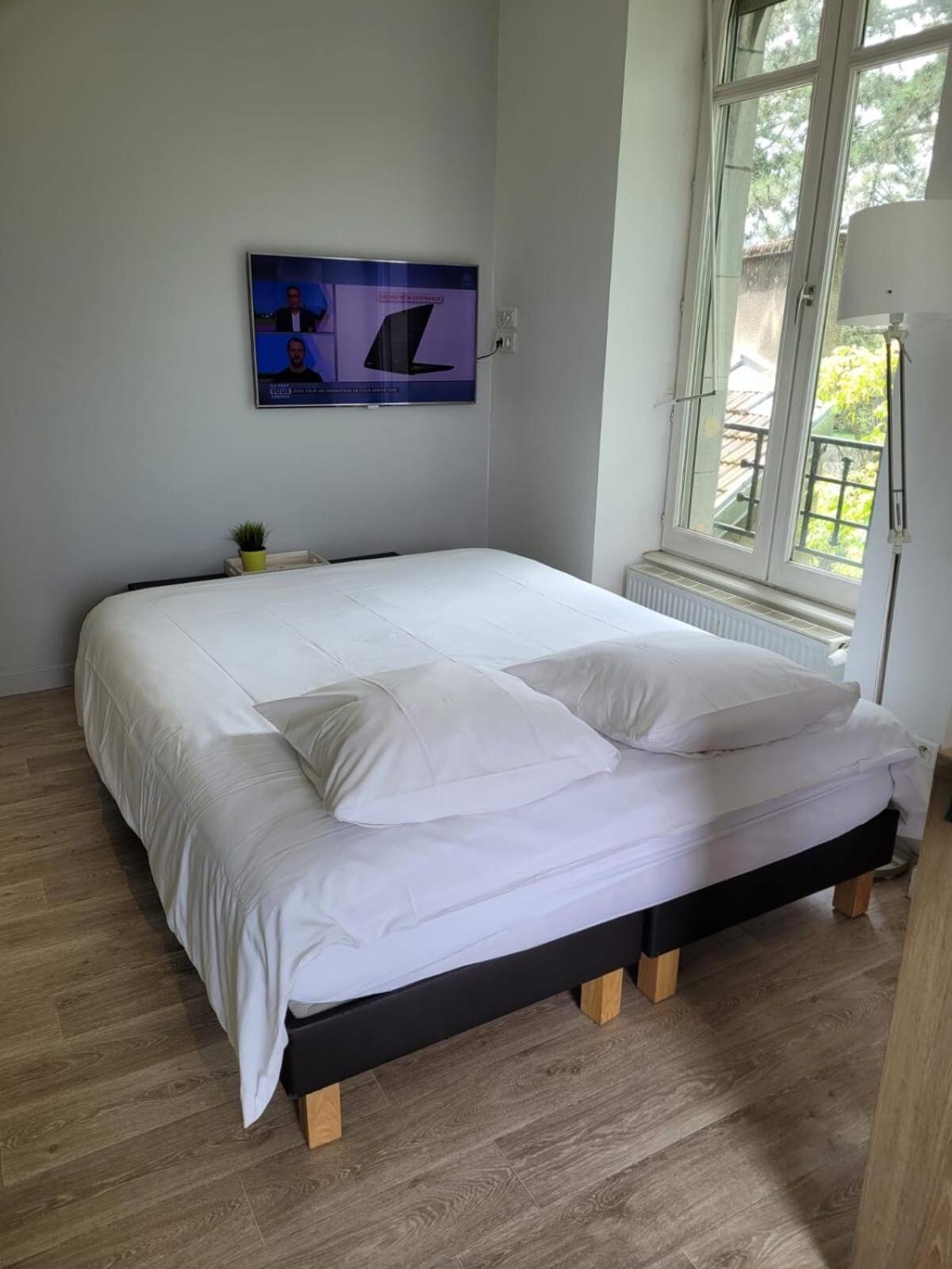 Appartment Les Suites Du Parc Besançon Camera foto