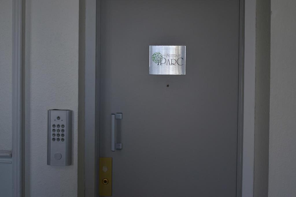 Appartment Les Suites Du Parc Besançon Esterno foto